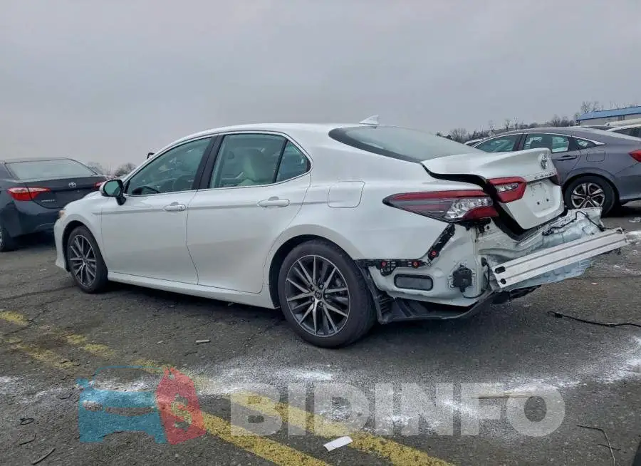 4T1F11AK8PU810617 Photo# 2