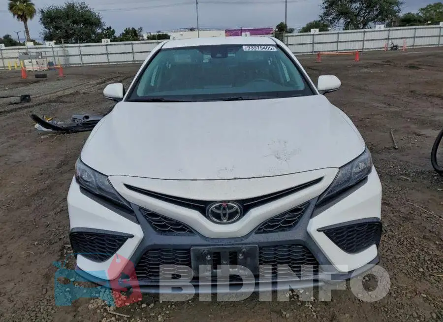 4T1G11AKXNU630878 Photo# 5