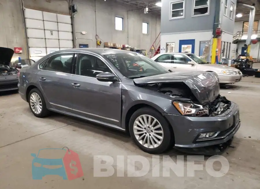 1VWBS7A35GC062777 Photo# 4