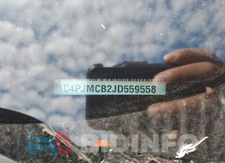 1C4PJMCB2JD559558 Photo# 13