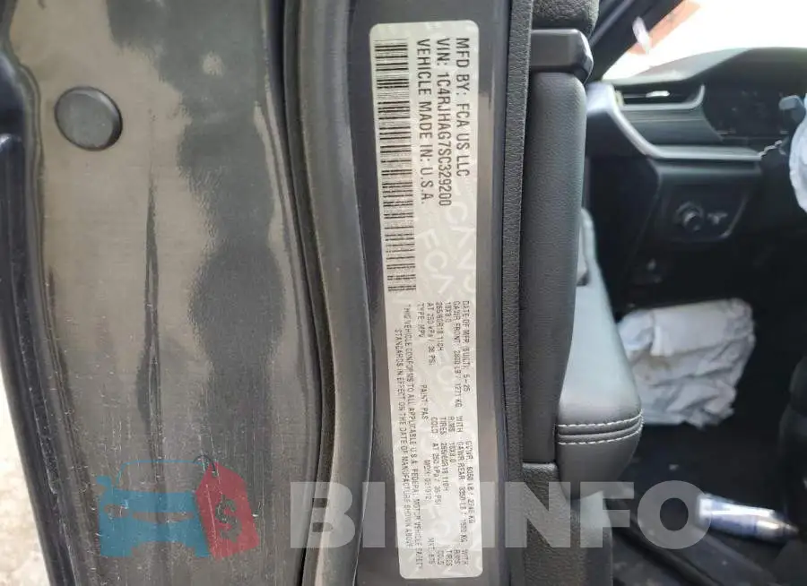 1C4RJHAG7SC329200 Photo# 13