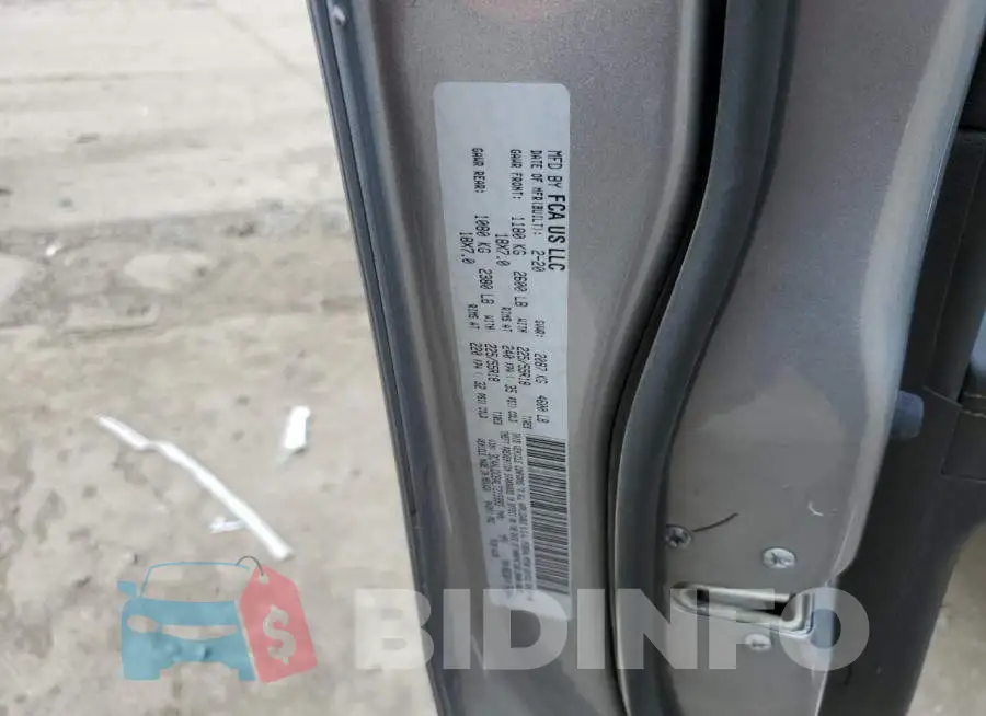 3C4NJDCB4LT215993 Photo# 13