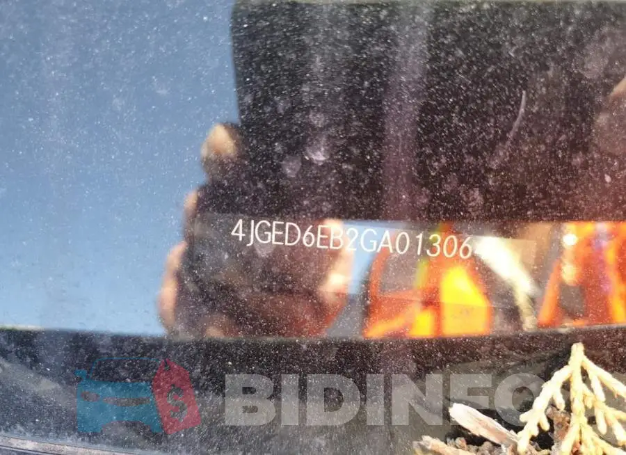 4JGED6EB2GA013064 Photo# 13