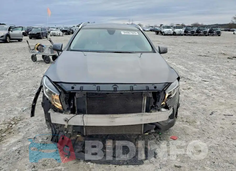 WDCTG4GBXGJ219117 Photo# 5