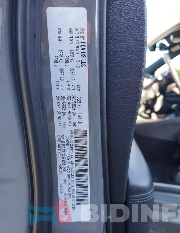 1C4SDJCT7KC803690 Photo# 13