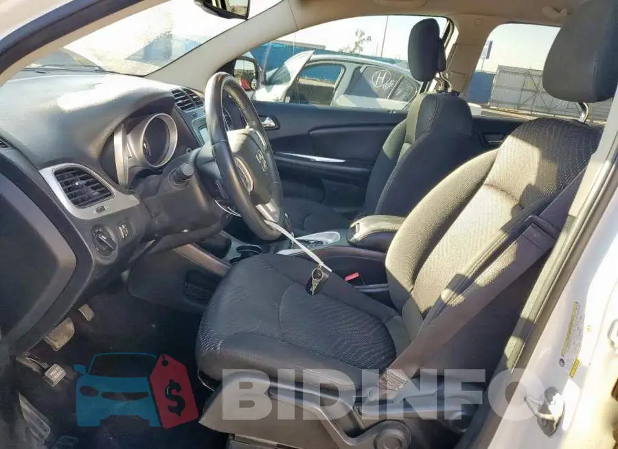 3C4PDCAB6GT158327 Photo# 7