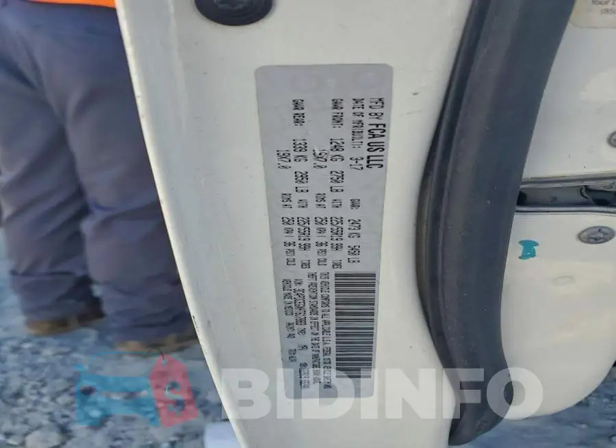 3C4PDCEGXHT617883 Photo# 13