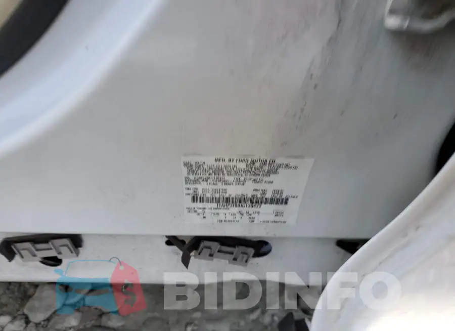 1FAHP2E80JG120422 Photo# 13