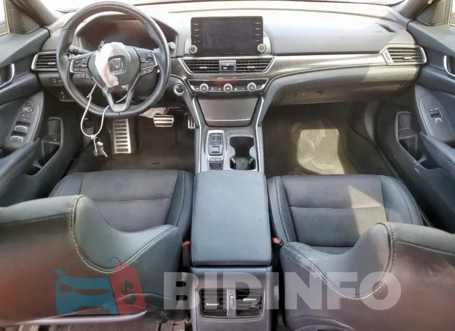 1HGCV2F36KA010820 Photo# 8