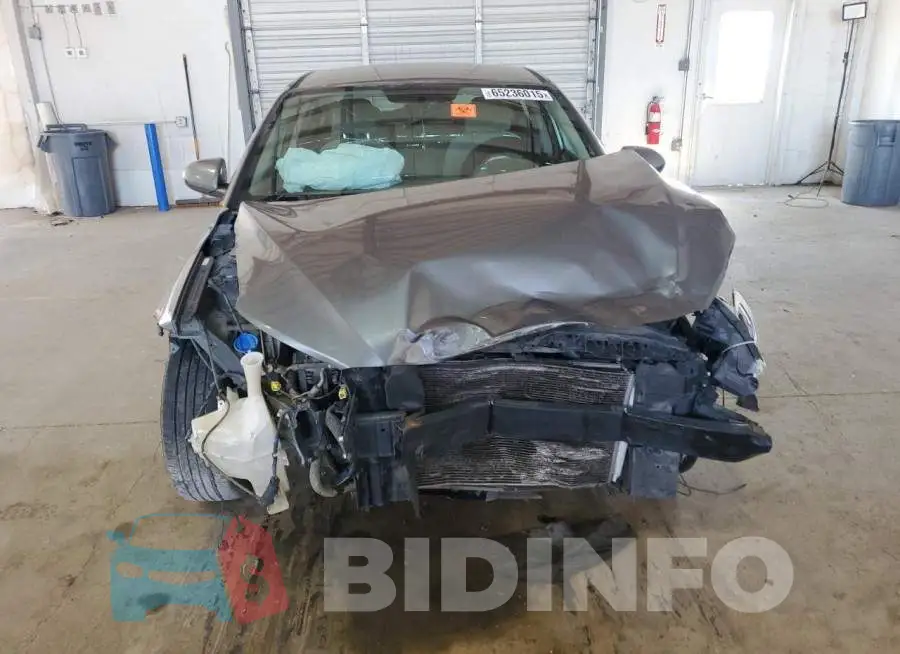 KMHD84LF3HU154607 Photo# 5