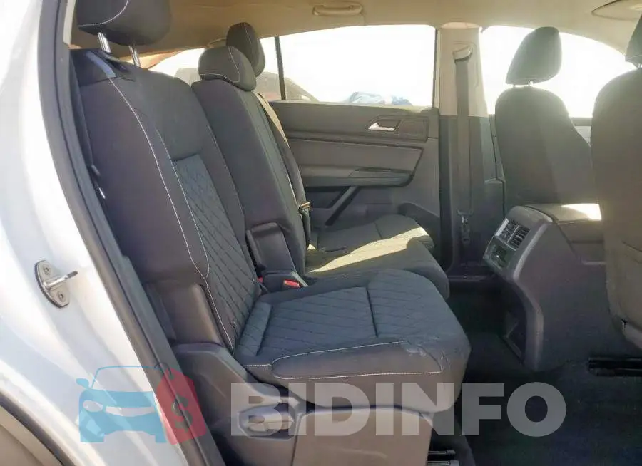 1V2AP2CA4MC537814 Photo# 11