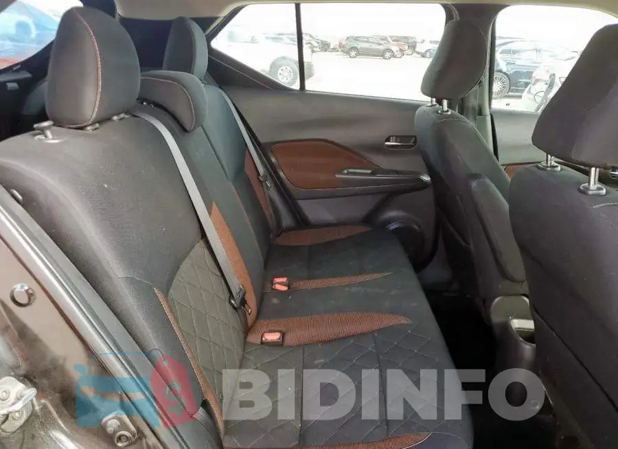 3N1CP5CU4JL513392 Photo# 10