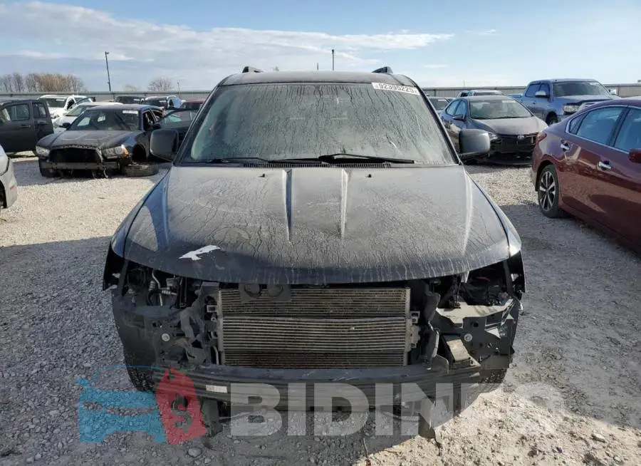 3C4PDCAB3HT577107 Photo# 5