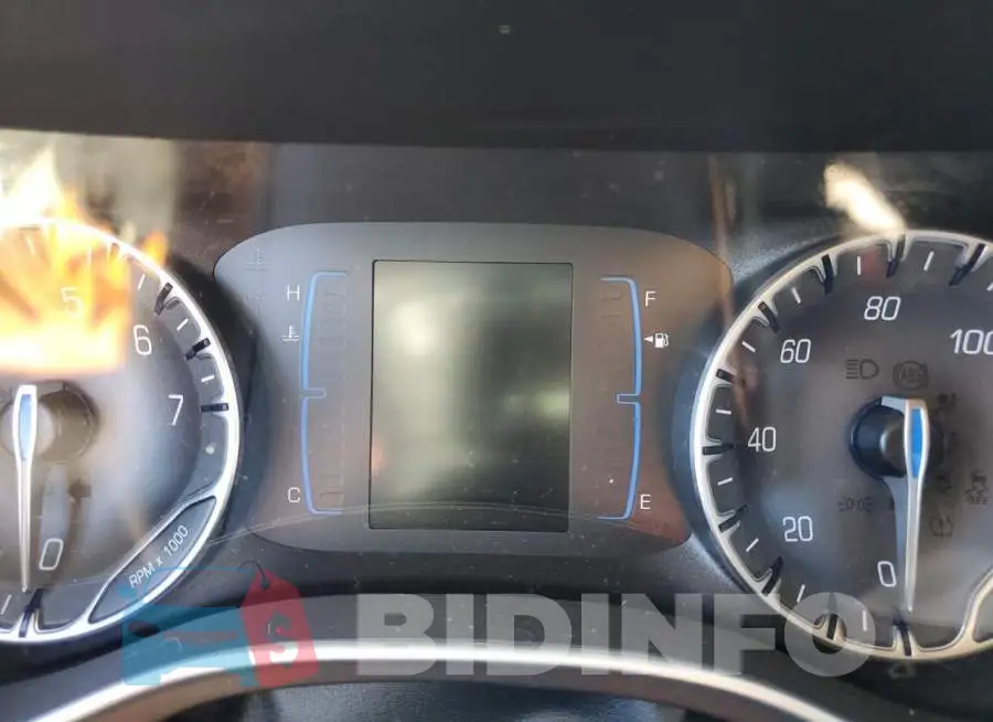 2C4RC1BGXJR211325 Photo# 9