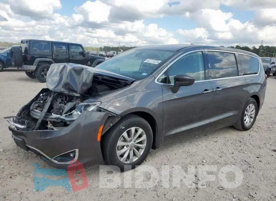 2C4RC1FG9JR279948 Photo# 1