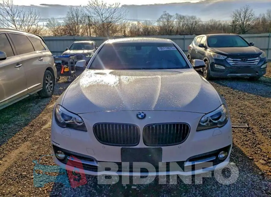 WBA5A7C53GG644092 Photo# 5
