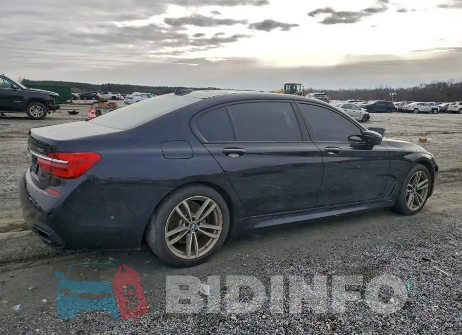 WBA7F2C55GG418911 Photo# 3