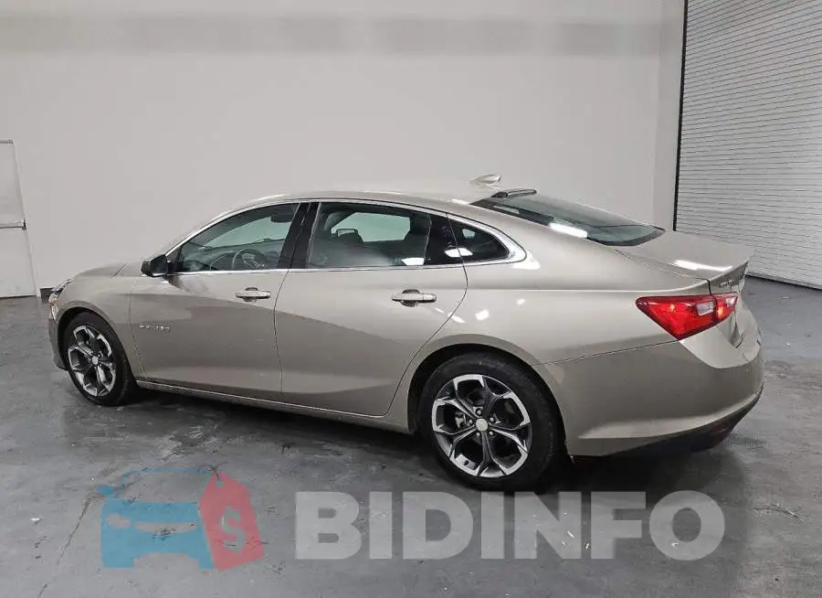 1G1ZD5ST3PF140835 Photo# 2