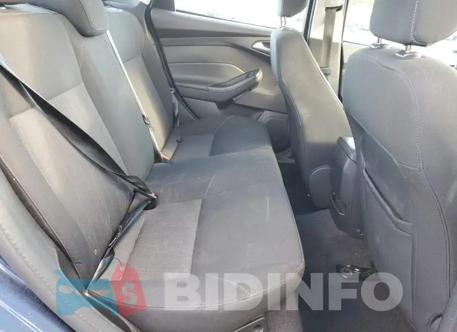 1FADP3H20JL246122 Photo# 10