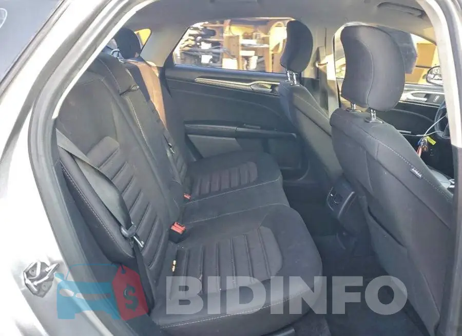 3FA6P0LU0HR323566 Photo# 10