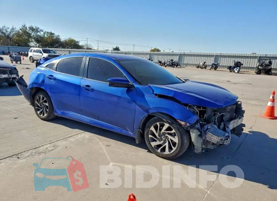 19XFC2F84HE074583 Photo# 4