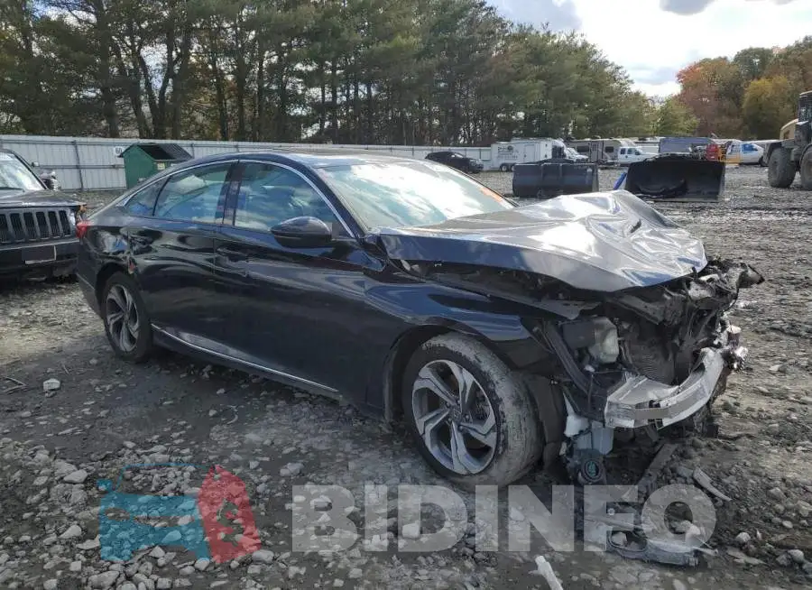 1HGCV2F56JA043347 Photo# 4