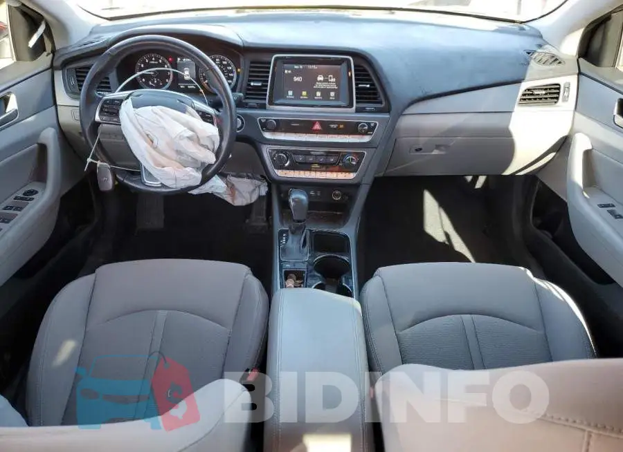 5NPE34AF3JH681749 Photo# 8