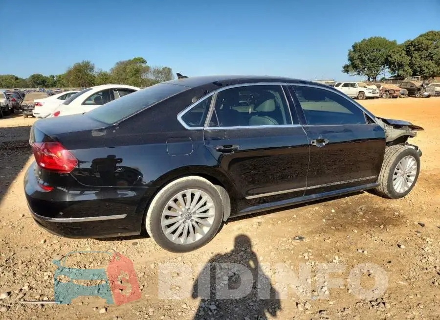 1VWBS7A36GC063842 Photo# 3