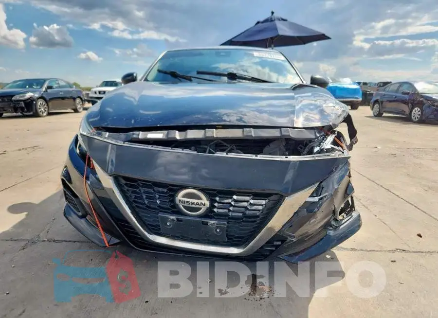1N4BL4CV6LN311511 Photo# 5
