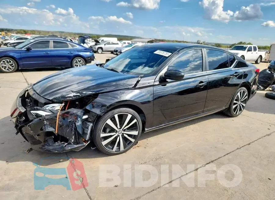 1N4BL4CV6LN311511 Photo# 1