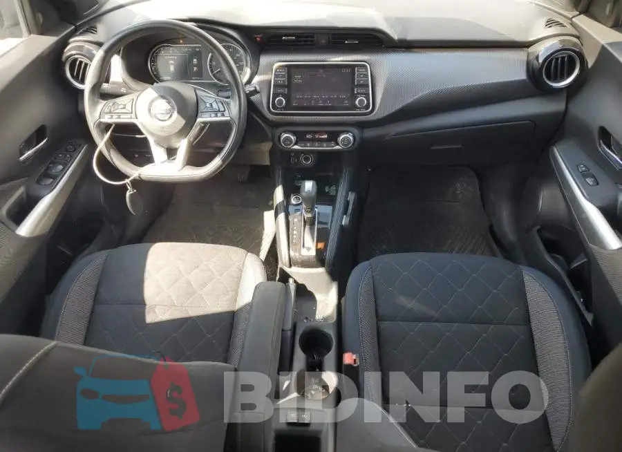3N1CP5CU4JL538227 Photo# 8