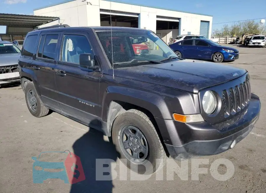 1C4NJPBAXGD569393 Photo# 4