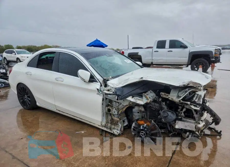WDDWF4JB8GR177861 Photo# 4