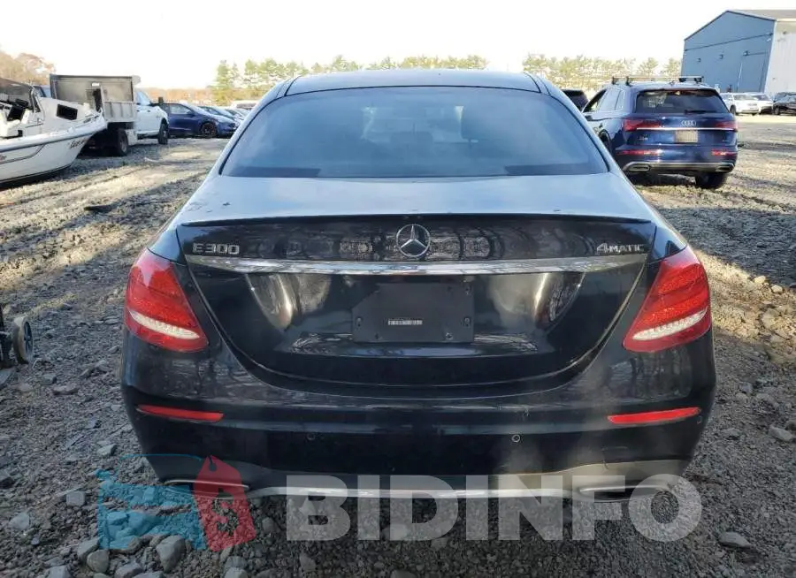 WDDZF4KB1HA123636 Photo# 6