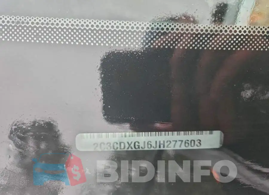 2C3CDXGJ6JH277603 Photo# 13