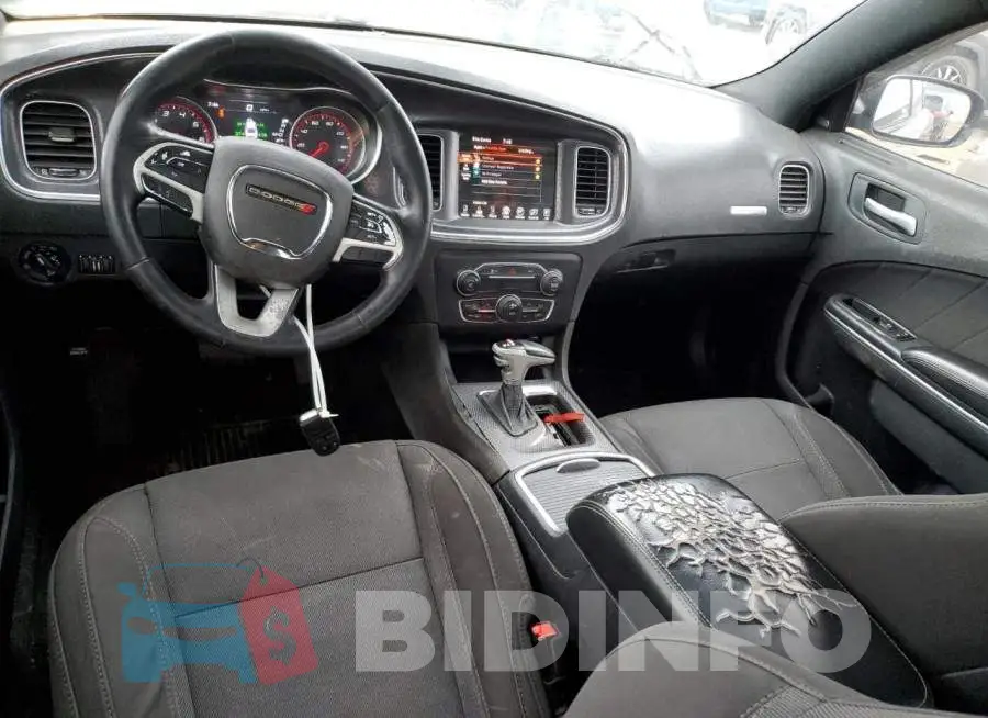 2C3CDXJG7GH229131 Photo# 8