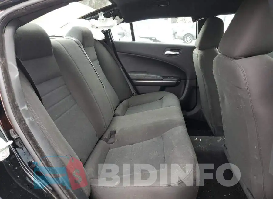 2C3CDXKG2PH632657 Photo# 10