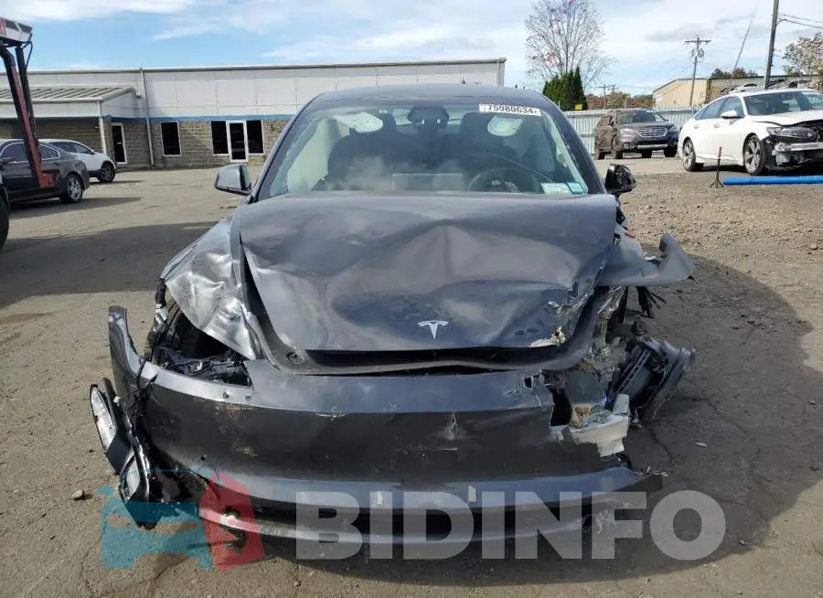 5YJ3E1EB7RF740240 Photo# 5
