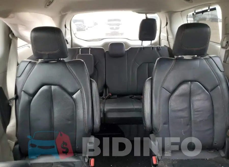 2C4RC1EG6HR614126 Photo# 10