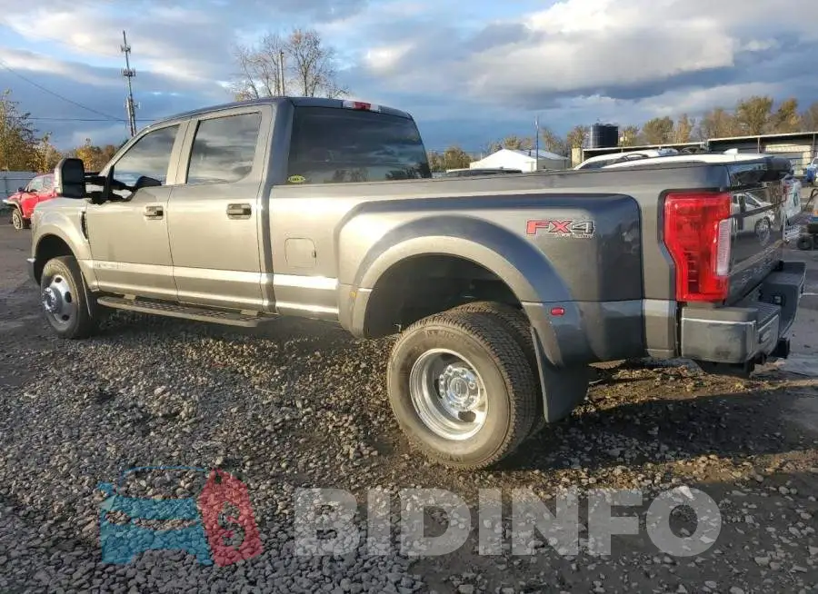 1FT8W3DT6JEB80127 Photo# 2