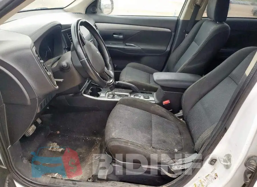 JA4AD3A31JZ014712 Photo# 7
