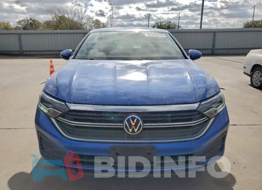 3VW5M7BU7PM037991 Photo# 5