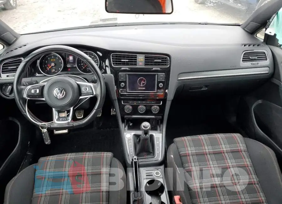 3VW5T7AU0KM013156 Photo# 8