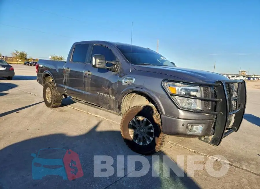 1N6BA1F45JN517351 Photo# 4