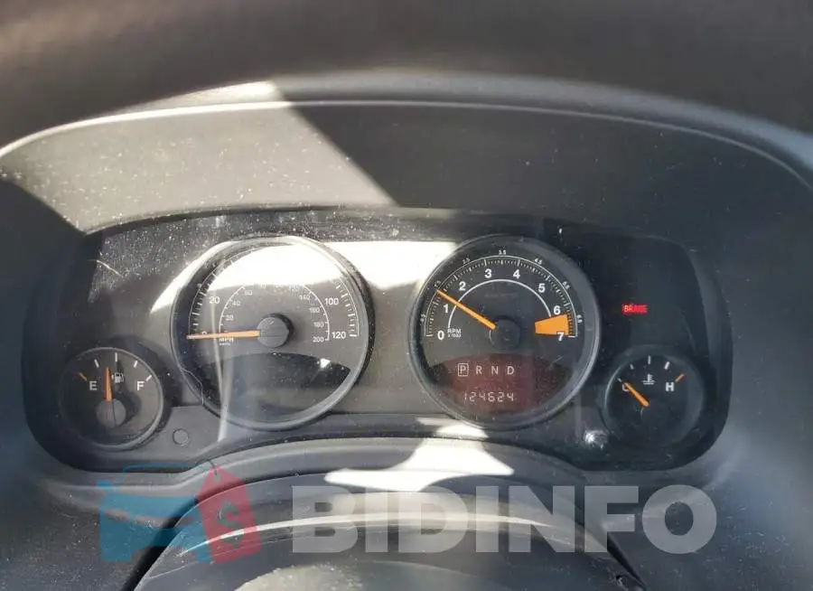 1C4NJPBB3HD158136 Photo# 9