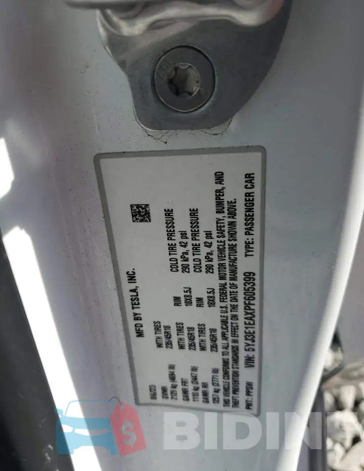 5YJ3E1EAXPF605399 Photo# 12