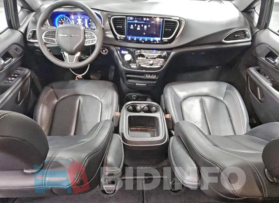 2C4RC1BG0SR541699 Photo# 8