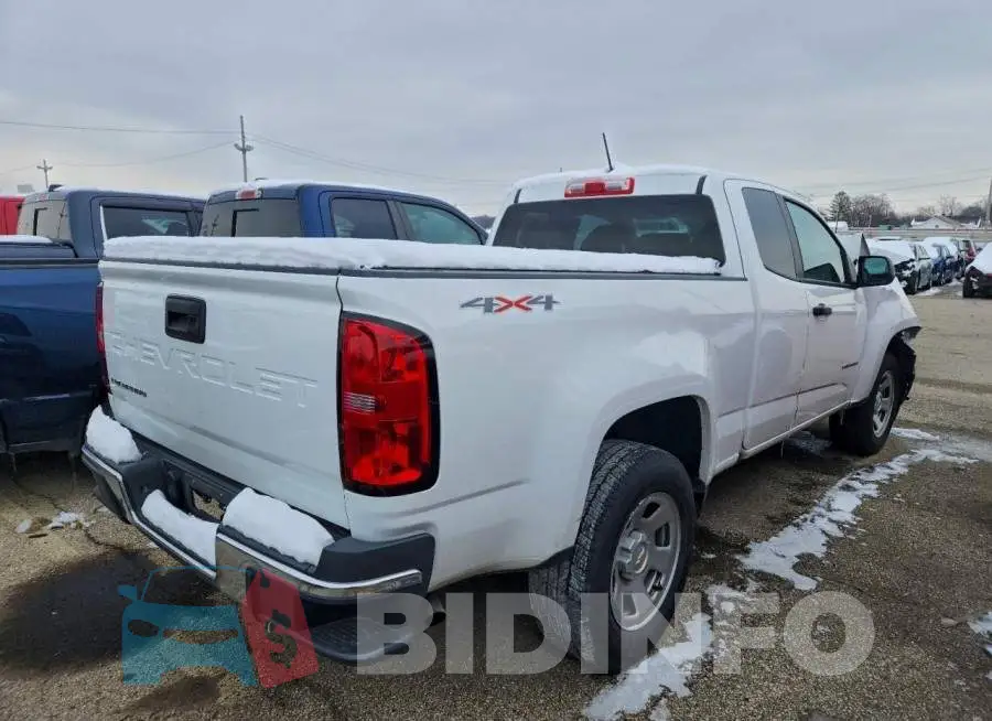 1GCHTBEA8N1257948 Photo# 3