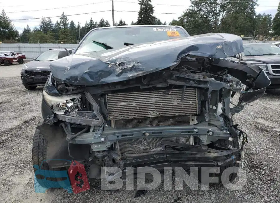 1GCPTCE10H1208944 Photo# 5