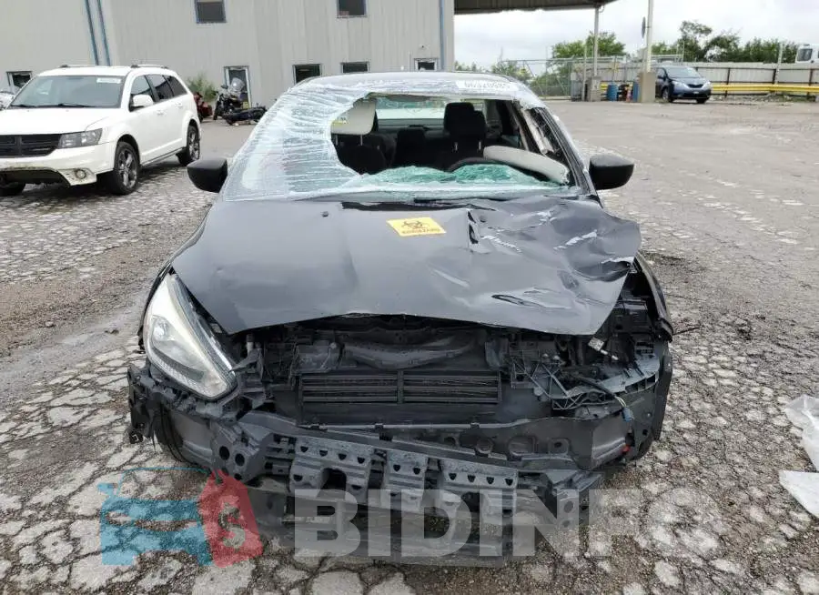 1FADP3E22JL266683 Photo# 5